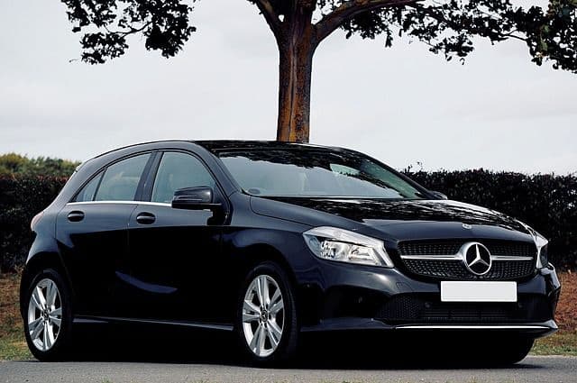 Top 10 Advantages of Hiring a Professional Chauffeur Service