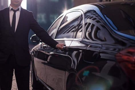 Experience Personalised Luxury & Seamless Travel with Our Executive Car Service London.