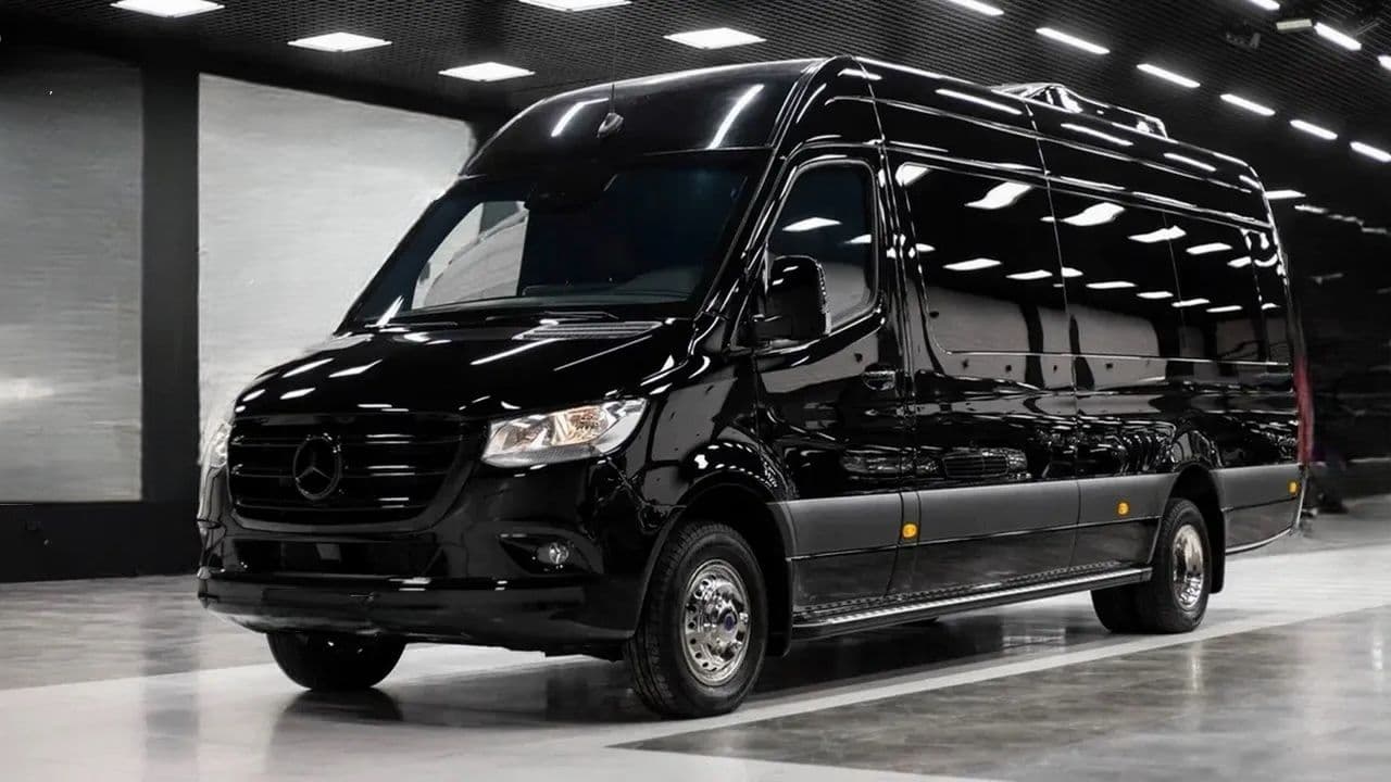 Mercedes-Benz Sprinter Executive Minibus providing executive chauffeur transport for airport transfers, corporate travel, and private tours across London.