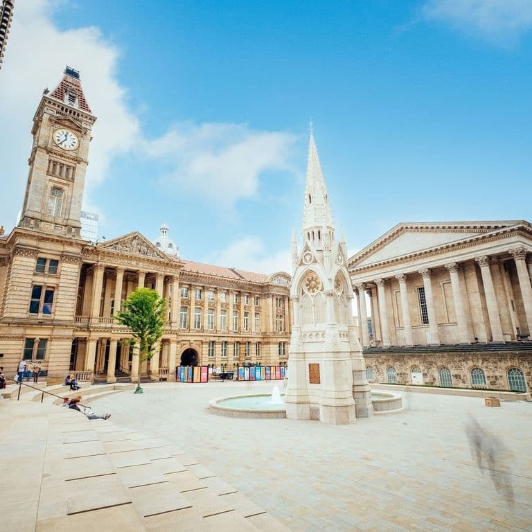 Luxury chauffeur service near Birmingham Museum and Art Gallery in Birmingham city centre.