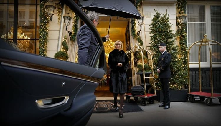VIP Chauffeur Service – Redefining Luxury, Safety, and Convenience for Every Journey